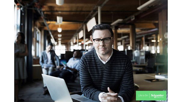 Welcome back im Office - Mit APC by Schneider Electric können Sie überall sicher arbeiten