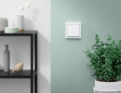 Nachhaltige Innovation: Busch-Jaeger stellt Schalterprogramm auf biobasierte Kunststoffe um