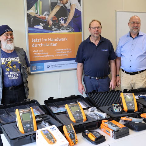 Heute freuen wir uns, unser Engagement zur Unterstützung der Ausbildung in Bremen zu teilen!