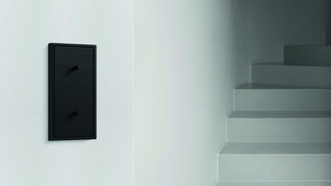 LS 1912 in Graphitschwarz matt und Schneeweiß matt