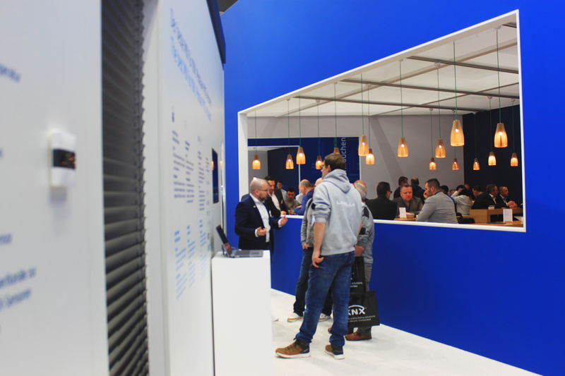 Light + Building 2024 steht bei Theben im Licht von KNX Funk / Ambient Assisted Living für mehr Sicherheit und Unabhängigkeit