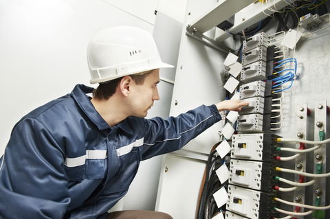 Wie Sie jetzt in Ihre berufliche Zukunft investieren und gleichzeitig Geld sparen können