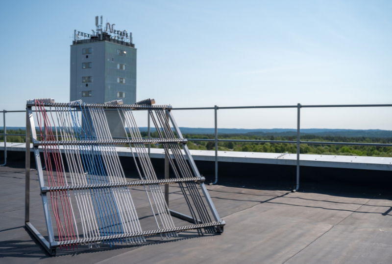 Ljusäkthet och UV-beständighet – vad är skillnaden och varför spelar det roll för kablar?