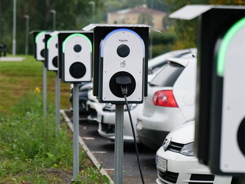 Schneider Electric  levererar laddpark i centrala Uppsala