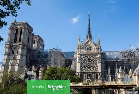 Schneider Electrics bidrar till återställandet av Notre-Dame i Paris
